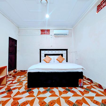 De Costa Palace - Pick And Drop Available Varanasi Exterior photo