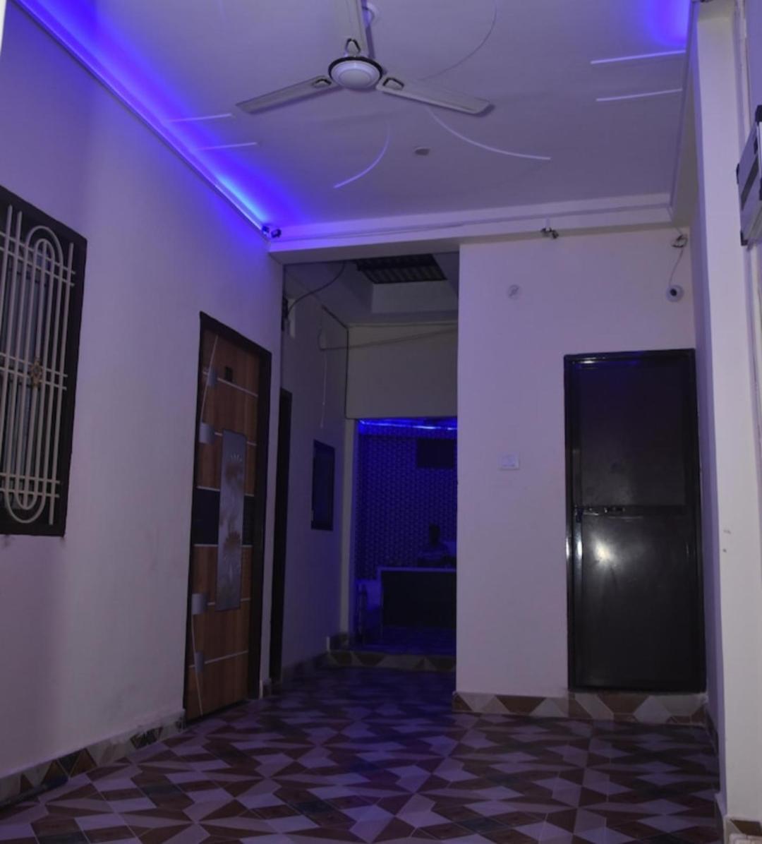 De Costa Palace - Pick And Drop Available Varanasi Exterior photo